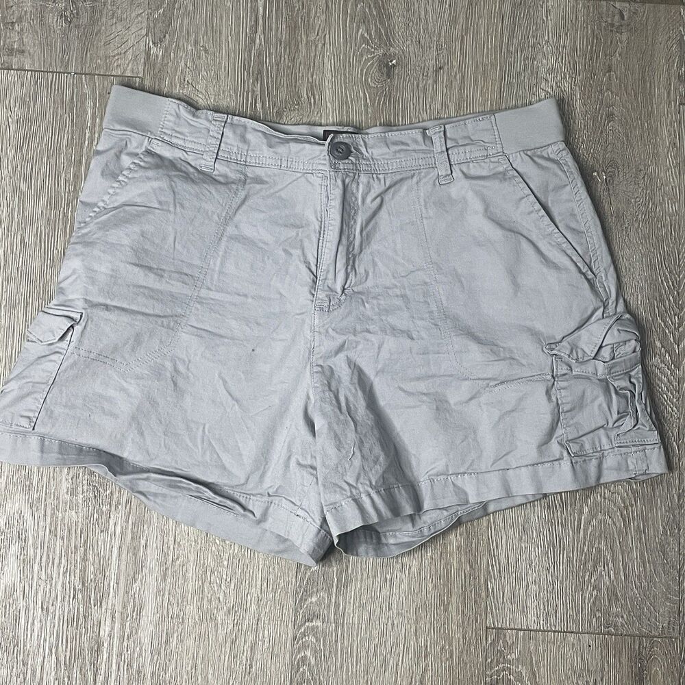 Lee Cargo Shorts Womens 16M Grey Regular Fit Mid Rise Stretch Performance